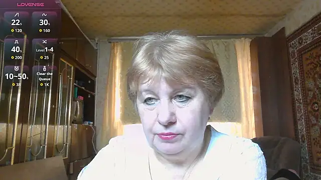 Snapshot of Casey_peach chatting on 03/18/26, 06:38 Casey peach online show from 03/18/26, 06:38