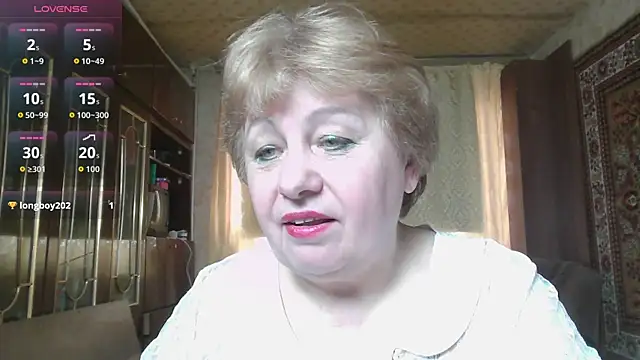 Snapshot of Casey_peach chatting on 03/25/26, 07:47 Casey peach online show from 03/25/26, 07:47