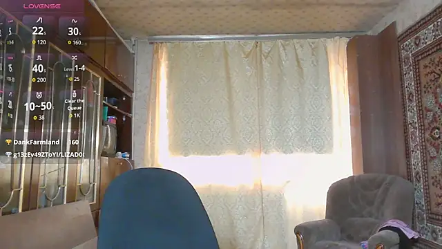 Snapshot of Casey_peach chatting on 03/27/26, 08:26 Casey peach online show from 03/27/26, 08:26