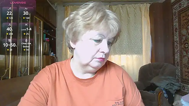 Snapshot of Casey_peach chatting on 03/30/26, 04:02 Casey peach online show from 03/30/26, 04:02