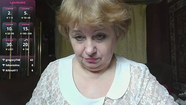 Snapshot of Casey_peach chatting on 04/02/26, 04:59 Casey peach online show from 04/02/26, 04:59