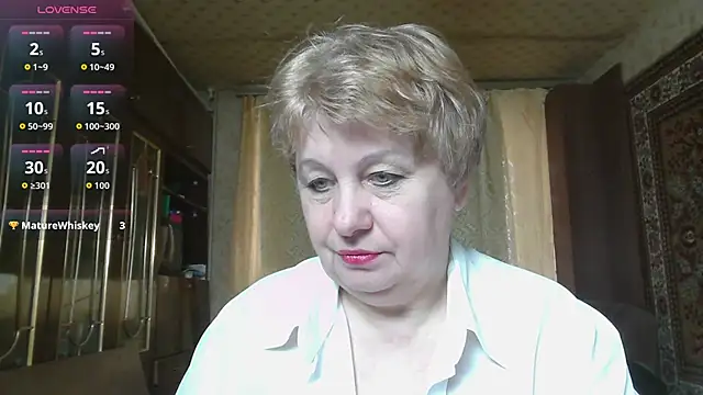 Snapshot of Casey_peach chatting on 04/08/26, 06:13 Casey peach online show from 04/08/26, 06:13