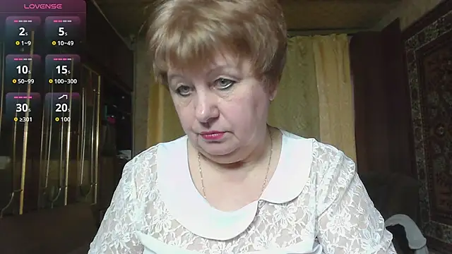 Snapshot of Casey_peach chatting on 04/14/26, 07:03 Casey peach online show from 04/14/26, 07:03