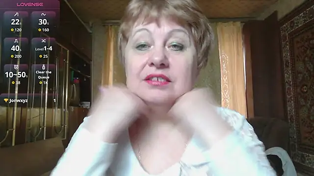 Snapshot of Casey_peach chatting on 04/15/26, 05:25 Casey peach online show from 04/15/26, 05:25
