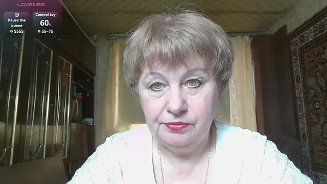 Snapshot of Casey_peach chatting on 04/18/26, 10:52 Casey peach online show from 04/18/26, 10:52