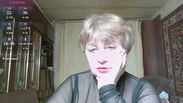 Snapshot of Casey_peach chatting on 05/01/26, 04:44 Casey peach online show from 05/01/26, 04:44