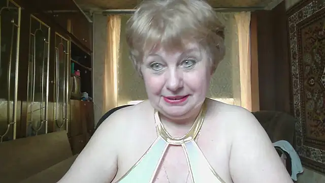 Snapshot of Casey_peach chatting on 05/31/26, 11:39 Casey peach online show from 05/31/26, 11:39