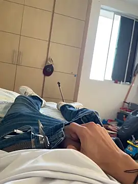 HotWhisper22 online show from 02/12/26, 12:00