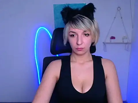 Lana Foxyy online show from 02/07/26, 01:04