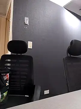 Snapshot of Venuz_Rivers_ chatting on 12/17/25, 01:17 Venuz Rivers online show from 12/17/25, 01:17