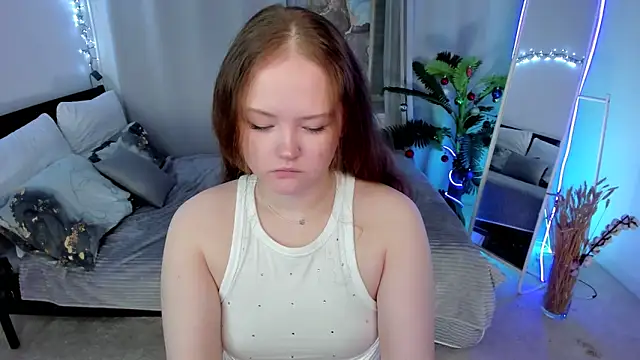 Yennefer   online show from 01/12/26, 10:31