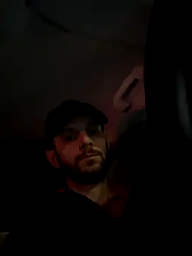 Snapshot of xbear00 chatting on 12/17/25, 11:55 xbear00 online show from 12/17/25, 11:55