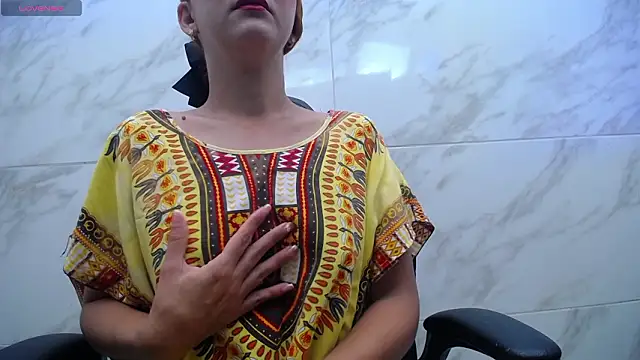 Snapshot of kyra_jeet chatting on 03/23/26, 02:32 kyra jeet online show from 03/23/26, 02:32