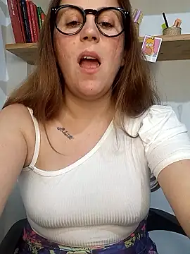 SofiEsteves online show from 01/12/26, 05:07