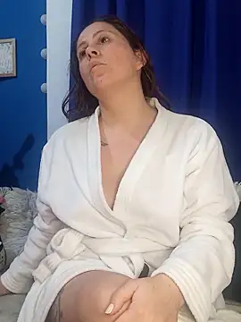 Snapshot of SofiEsteves chatting on 05/24/26, 06:57 SofiEsteves online show from 05/24/26, 06:57