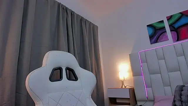 Snapshot of AndyKings_1 chatting on 03/19/26, 03:32 AndyKings 1 online show from 03/19/26, 03:32