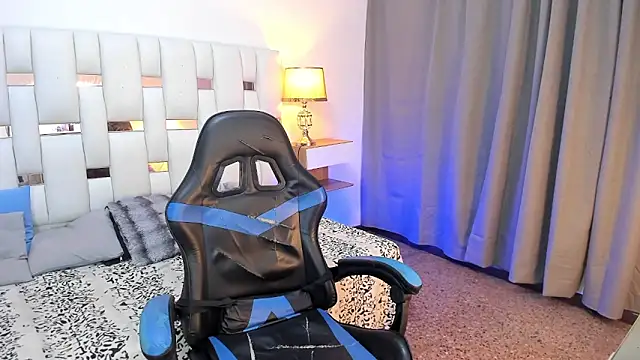 Snapshot of AndyKings_1 chatting on 03/20/26, 02:38 AndyKings 1 online show from 03/20/26, 02:38