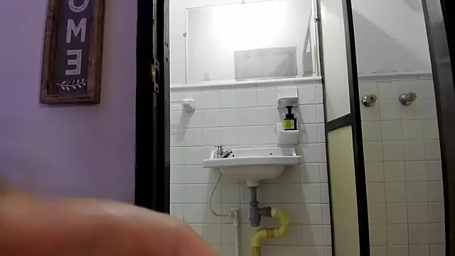 Snapshot of AndyKings_1 chatting on 03/31/26, 03:19 AndyKings 1 online show from 03/31/26, 03:19