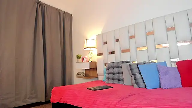 Snapshot of AndyKings_1 chatting on 04/11/26, 03:11 AndyKings 1 online show from 04/11/26, 03:11