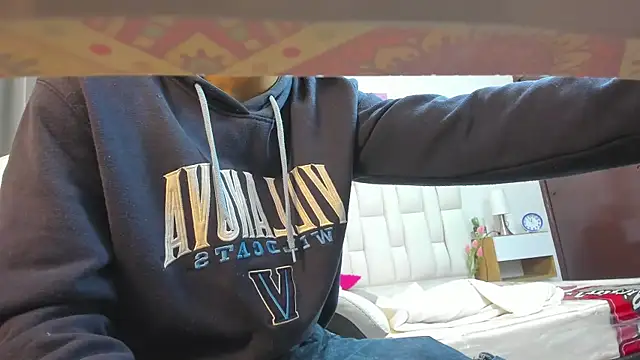 Snapshot of AndyKings_1 chatting on 04/21/26, 03:13 AndyKings 1 online show from 04/21/26, 03:13