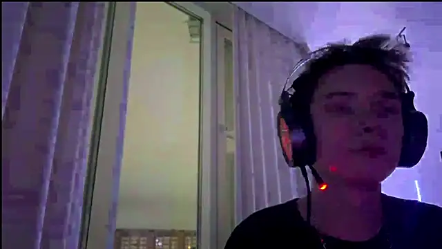 MilesSwanson online show from 12/18/25, 10:27