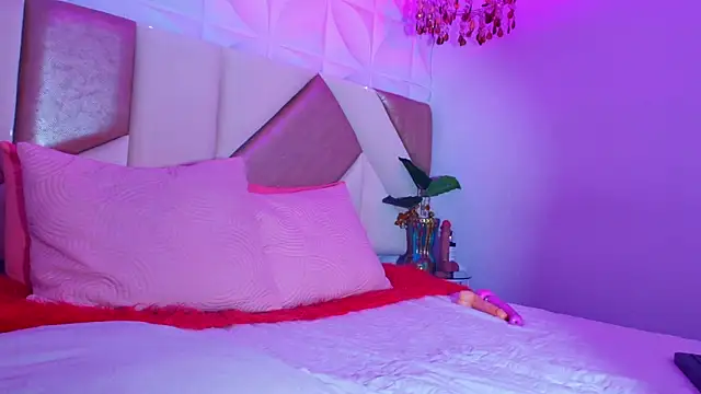 Snapshot of dulce_harmonny chatting on 03/10/26, 12:43 dulce harmonny online show from 03/10/26, 12:43