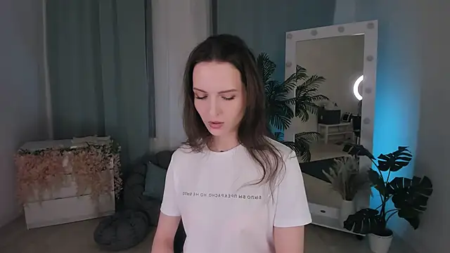 Ariadna Shy online show from 10/04/25, 09:02