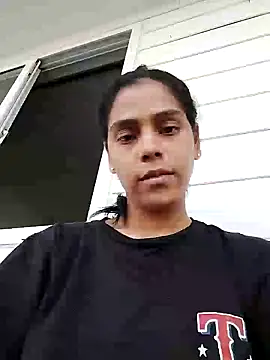 Snapshot of Emily_hot26 chatting on 12/20/25, 09:33 Emily hot26 online show from 12/20/25, 09:33