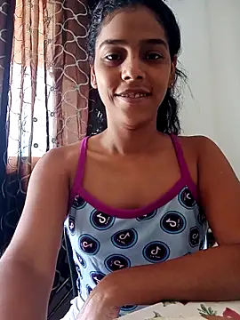 Snapshot of Emily_hot26 chatting on 03/18/26, 07:06 Emily hot26 online show from 03/18/26, 07:06