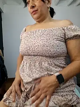 Snapshot of christy_ant chatting on 04/11/26, 05:50 christy ant online show from 04/11/26, 05:50