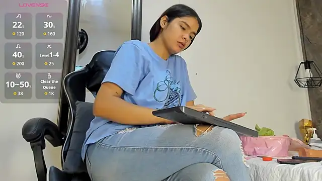 alina souvage  online show from 03/01/26, 06:32