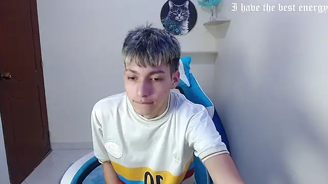 Snapshot of harry_jonshon69 chatting on 01/15/26, 01:21 harry jonshon69 online show from 01/15/26, 01:21