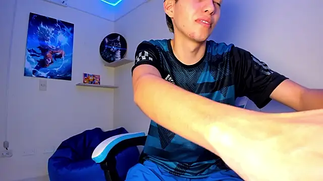 Snapshot of harry_jonshon69 chatting on 02/23/26, 01:58 harry jonshon69 online show from 02/23/26, 01:58