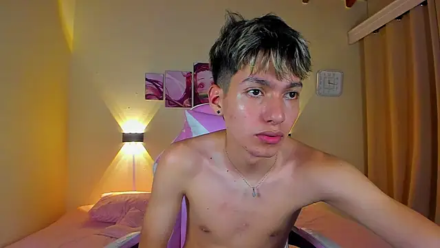 Snapshot of harry_jonshon69 chatting on 04/27/26, 06:00 harry jonshon69 online show from 04/27/26, 06:00