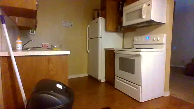 Snapshot of KingDes55 chatting on 03/08/26, 03:38 KingDes55 online show from 03/08/26, 03:38