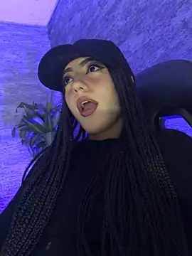 Snapshot of Odett_Khast chatting on 01/16/26, 05:44 Odett Khast online show from 01/16/26, 05:44