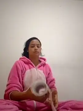 Snapshot of DulceTentacion12 chatting on 12/19/25, 01:40 DulceTentacion12 online show from 12/19/25, 01:40