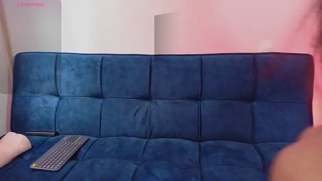 Snapshot of lilybloom69 chatting on 03/20/26, 07:30 lilybloom69 online show from 03/20/26, 07:30