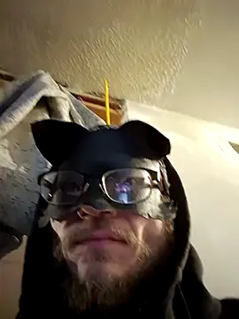 Sinuel online show from 12/19/25, 04:14