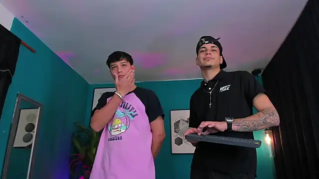 Oficial KingOfHeavens online show from 12/22/25, 10:18