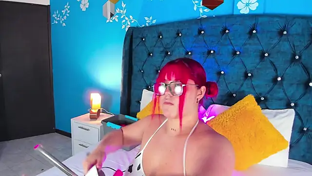 Snapshot of Issa_Clark01 chatting on 02/06/26, 09:40 Issa Clark01 online show from 02/06/26, 09:40