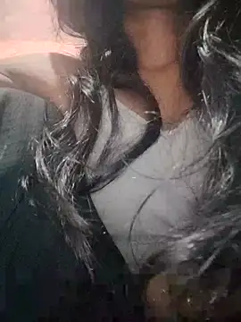 farana bhat online show from 03/18/26, 03:42