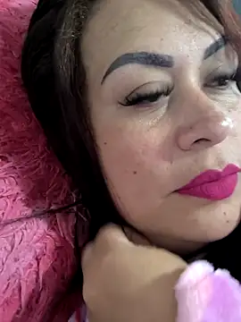 Snapshot of Natymendoza998 chatting on 03/28/26, 01:49 Natymendoza998 online show from 03/28/26, 01:49