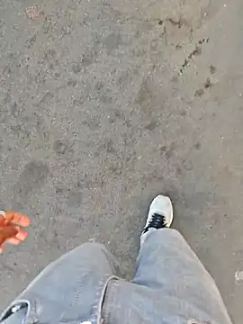 Snapshot of AqueousCrepe chatting on 04/16/26, 12:39 AqueousCrepe online show from 04/16/26, 12:39