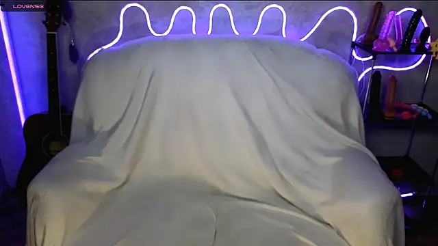 Snapshot of playoliver chatting on 04/01/26, 01:01 playoliver online show from 04/01/26, 01:01