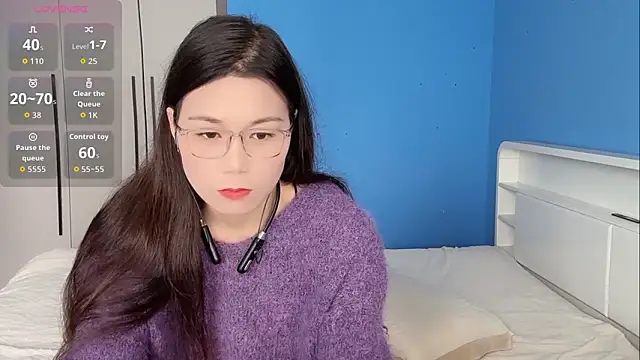 Snapshot of Emma-mimi chatting on 12/22/25, 05:15 Emma-mimi online show from 12/22/25, 05:15