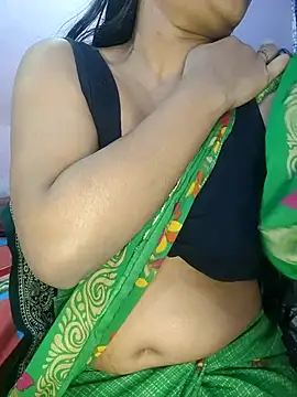 Snapshot of SANYA_3 chatting on 12/19/25, 06:48 SANYA 3 online show from 12/19/25, 06:48