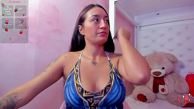 Snapshot of amarantha__milk2 chatting on 01/11/26, 12:21 amarantha milk2 online show from 01/11/26, 12:21