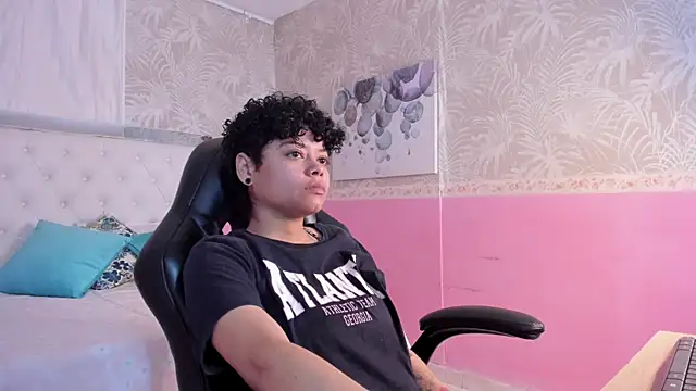 Snapshot of Sasha_Venom chatting on 12/18/25, 01:28 Sasha Venom online show from 12/18/25, 01:28