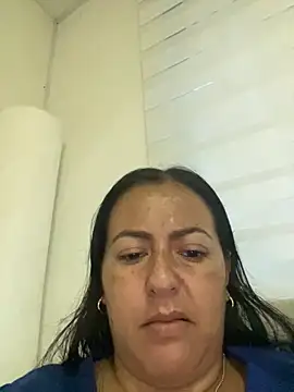 Snapshot of evelyn_harpeery chatting on 05/22/26, 10:54 evelyn harpeery online show from 05/22/26, 10:54